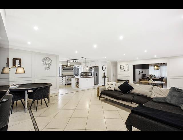 4 BEDROOM HOUSE FOR SALE IN BROADACRES